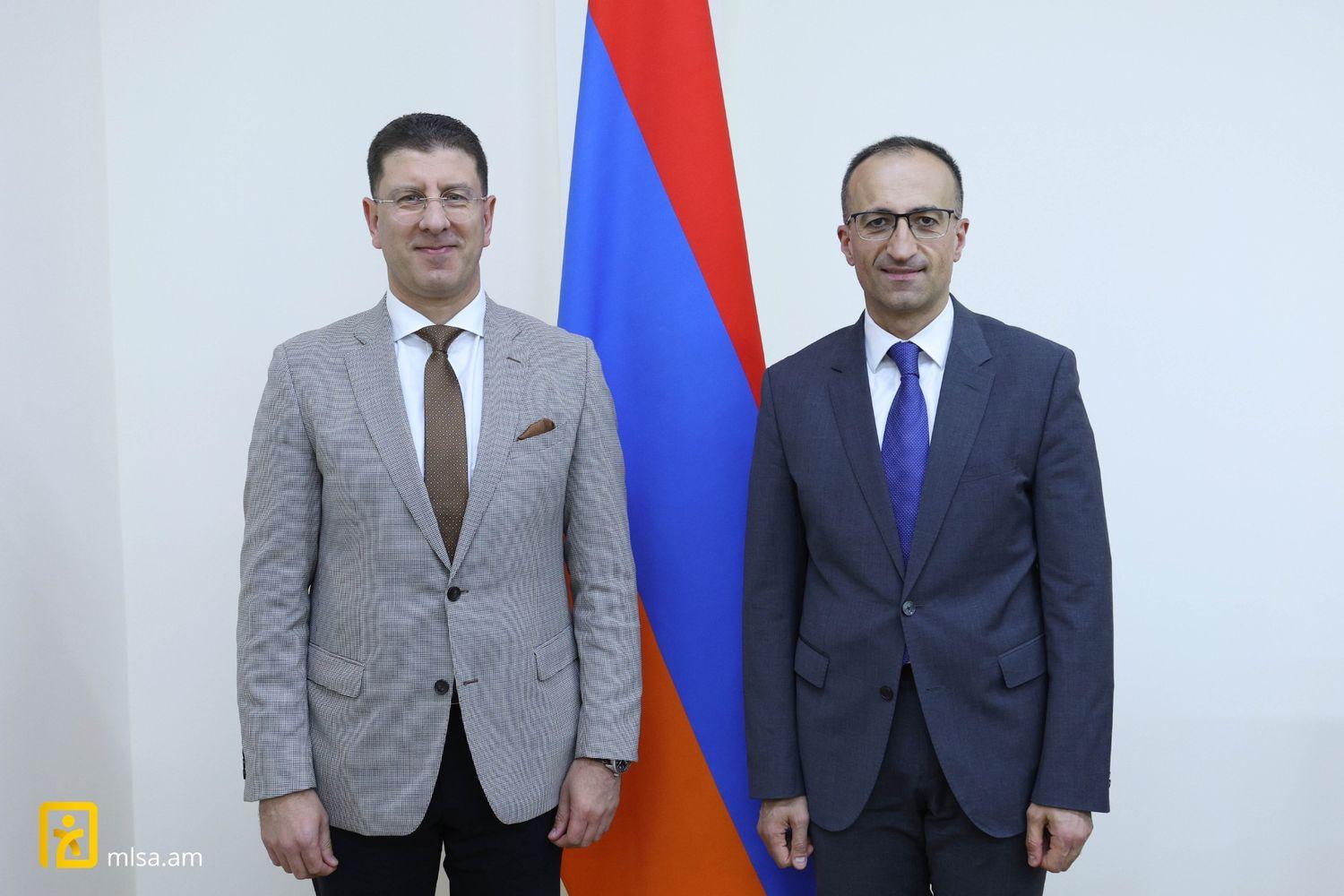 The Ambassador Extraordinary and Plenipotentiary of the Republic of Bulgaria to Armenia, Nikola Nikolov, held a meeting with the Minister of Labor and Social Affairs, Arsen Torosyan